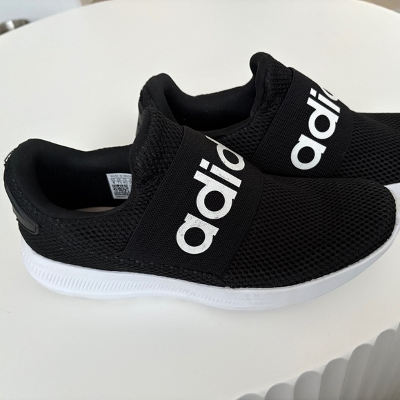 Adidas Black White Mesh Slip-Ons, Slides, Athletic Shoes Men's size 8 Cloudfoam - Picture 1 of 11